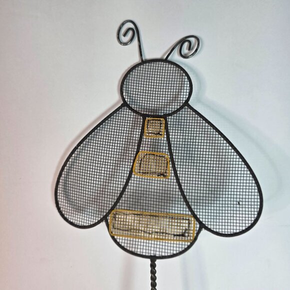 Metal Mesh Decorative Bee Wall Art With Vintage Yellow Wooden Base By Tender Hea - Picture 3 of 10
